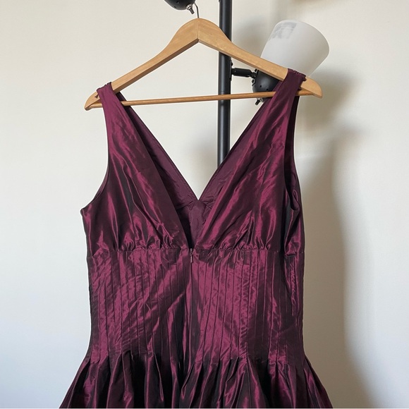 Burgundy Satin Balloon Dress - Picture 6 of 7
